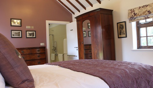 Classic Double or Twin Room, Accessible, Ensuite (Accessibility shower)