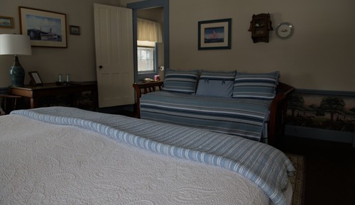 Room, Private Bathroom (Lake Champlain Room)