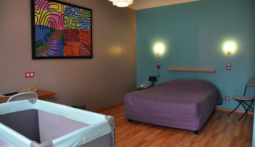 Family Room, Accessible, Garden Area