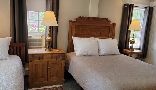 Room, Multiple Beds (Room 3)