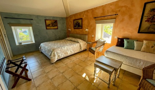 Comfort Triple Room
