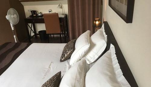 Superior Double or Twin Room, Private Bathroom (Coeur de Loup)