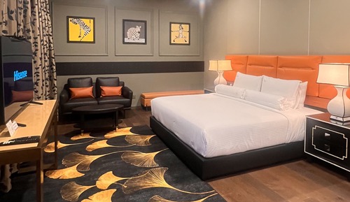 8 Suites Premier King