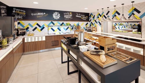 Family Room, 1 Queen Bed, Non Smoking