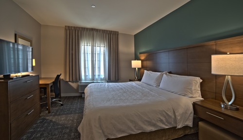 Suite, 2 Bedrooms, Accessible, Kitchen (Hearing, Bathtub)