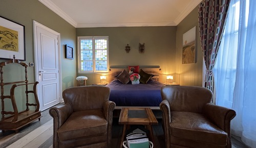 Luxury Room, 1 King Bed, Garden View, Courtyard Area