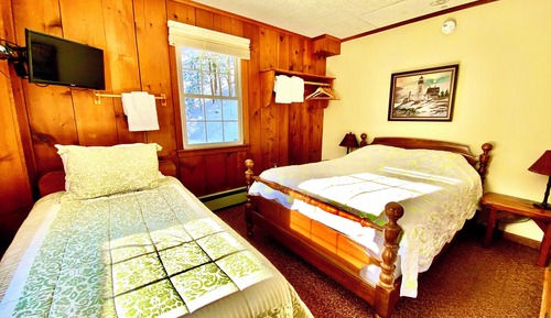 Triple Room, Shared Bathroom (Double + Twin)