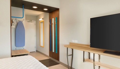 Room, 1 King Bed, Non Smoking