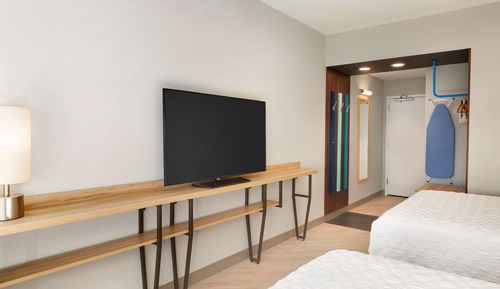 Room, 2 Queen Beds, Non Smoking