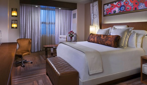 Room, 1 King Bed, Refrigerator