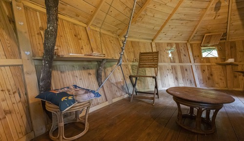 Romantic Tree House (Dream)