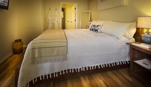 Deluxe Bungalow, 2 Bedrooms, Fireplace