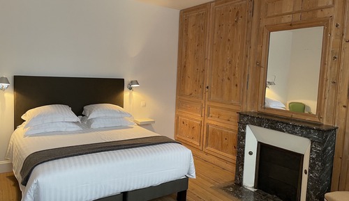 Suite - Bourgeois House (1st floor)