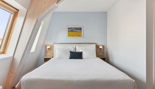 Signature Room