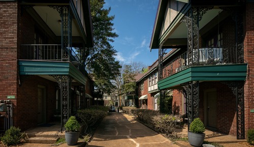 2 Bedroom Apartment Loft and Balcony #2