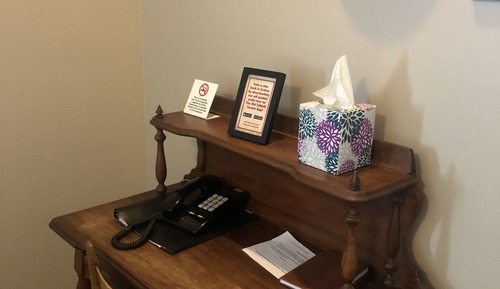 Standard Room, 1 Queen Bed