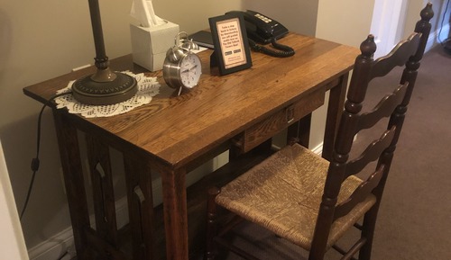 Standard Suite, 1 Queen Bed