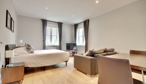 One Bedroom Apartment