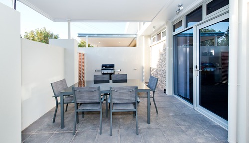 Two Bedroom Apartment (Police Station)