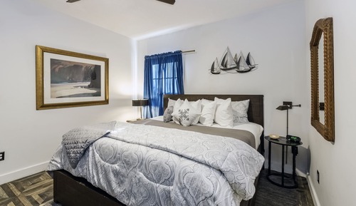 Standard Room, 1 King Bed ((10, 11, 14))