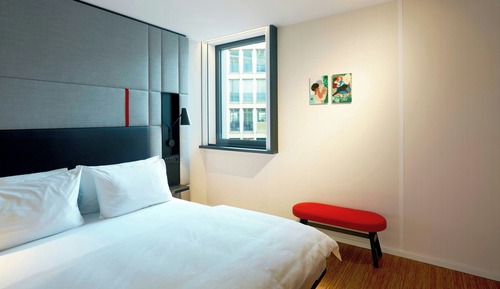 Room, 1 King Bed, Non Smoking