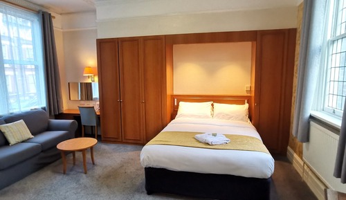 Comfort Suite, Annex Building