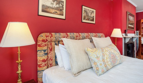 Deluxe Room, 1 King Bed  (Hunt)