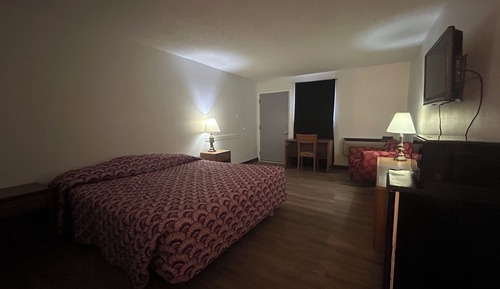 Room, 1 King Bed, Non Smoking (Micfridge)