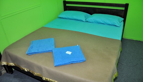 Basic Room, Shared Bathroom