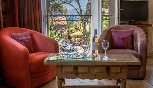 Junior Room, Sea View