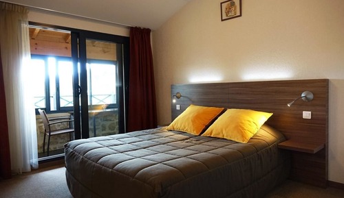 Double Room (Shower)