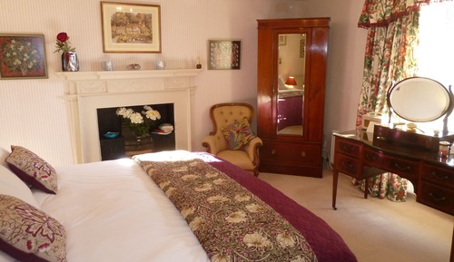 Luxury Room, Ensuite (King Bed, Church View)