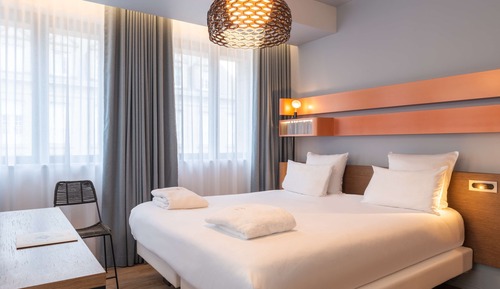 Deluxe Room, 1 King Bed