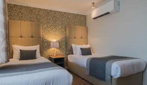 Standard Twin Room, Ensuite