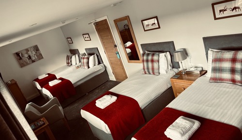 Quadruple Room, Ensuite, River View