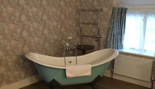 Luxury Double Room, Ensuite (Blue Room)