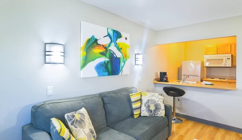 Suite, 1 Queen Bed with Sofa bed, Non Smoking (Efficiency)
