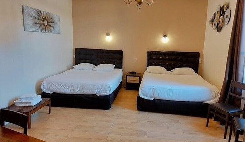 Standard Suite, Ensuite, City View (CHAMBRE QUADRUPLE)