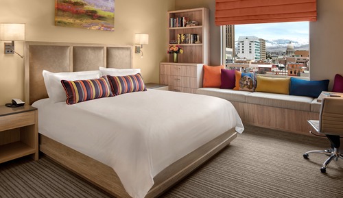 Standard Room, 1 King Bed