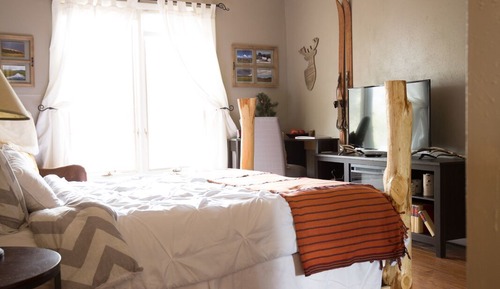 Standard Room, 1 Queen Bed, Non Smoking (Caldera)