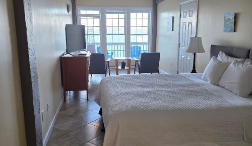 Standard Room, 1 King Bed, Ocean View