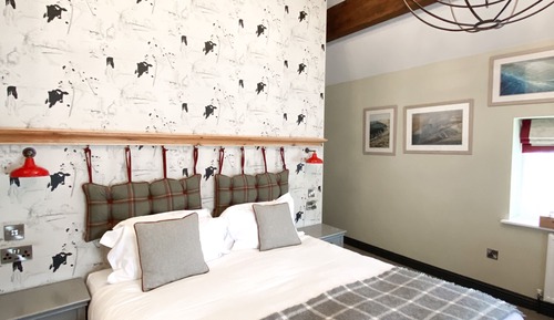 Superior Suite, Ensuite (Eastbrook Valley)