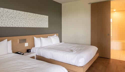 Standard Room, 2 Queen Beds, Non Smoking (Golf Course View)