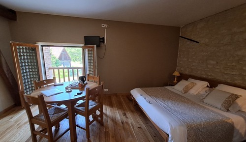 Luxury Suite, Private Bathroom (Montignassienne )