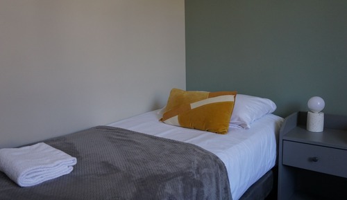 Twin Room, Ensuite (Vue village)
