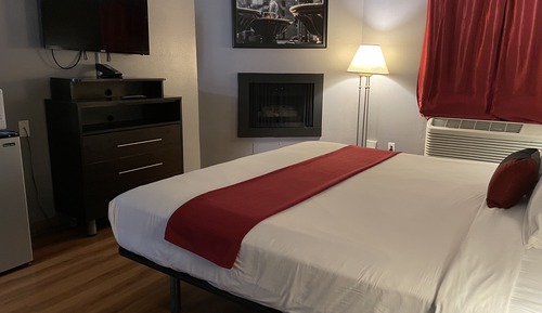 Suite, 1 King Bed (Executive Suite)