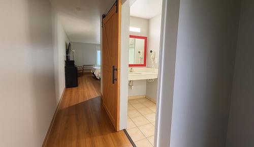 Standard Room, 2 Queen Beds (Two Queens ADA)