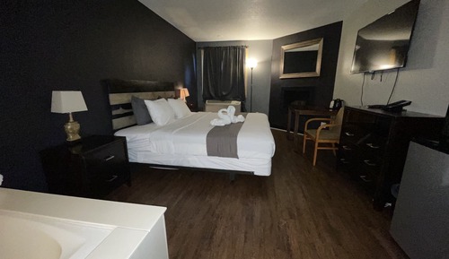 Superior Suite, 1 King Bed (King Junior)