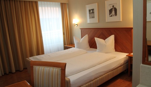 Basic Double Room