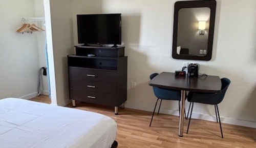 Deluxe Single Room, 1 Queen Bed, Non Smoking